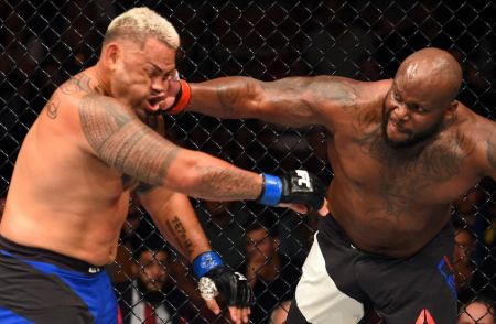 Derrick Lewis holds the record of most knockouts in UFC Heavyweight history (10)&nbsp;with Cain Velasquez&nbsp;and&nbsp;Junior dos Santos.